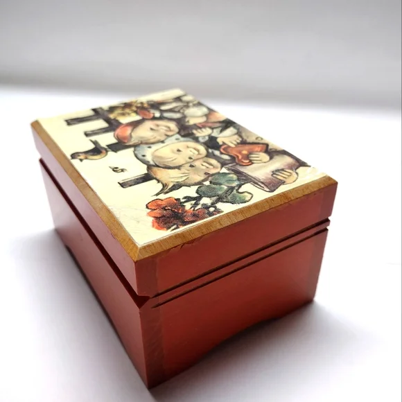 Thoren Vintage Swiss Music Box - Picture 6 of 9